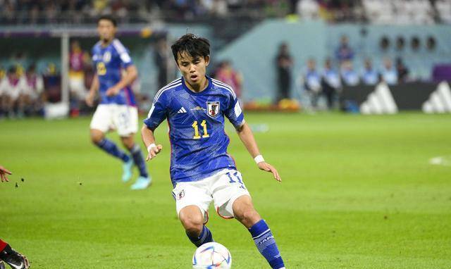 亚洲杯18决赛：饱和打击，日本利刃出鞘连击巴林
