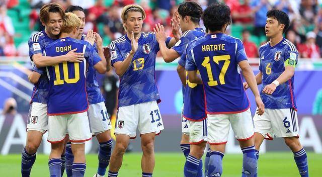 亚洲杯18决赛：饱和打击亚洲杯，日本利刃出鞘连击巴林