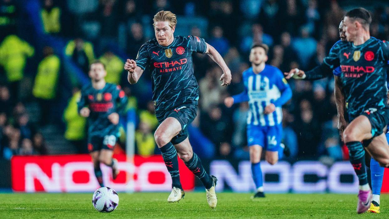 4-0英超，0-2！英超彻底乱了：利物浦掉队，阿森纳狂飙，曼城冠军稳了