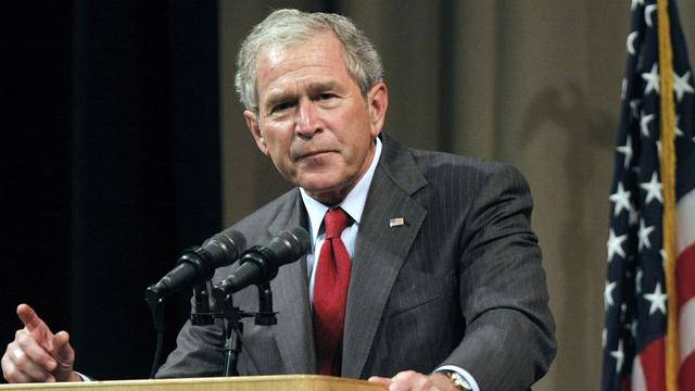 小布什：选举作弊、发起战争美国总统选举，美国历史上争议最多的总统
