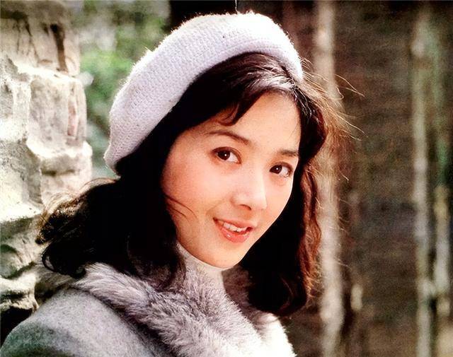 1986年龚雪去美国留学美国留学，未婚夫只提一个要求：不要为白人当保姆