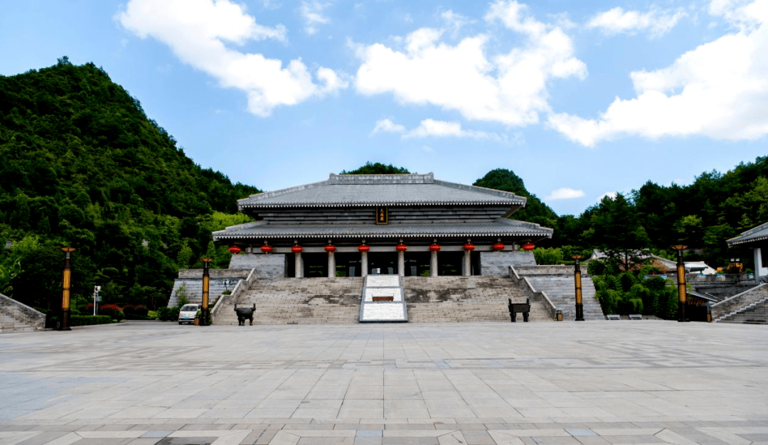 中铁 X 湖南广电丨《跟着课本去旅行》栏目即将在中铁·溪山国际旅游度假区开拍！